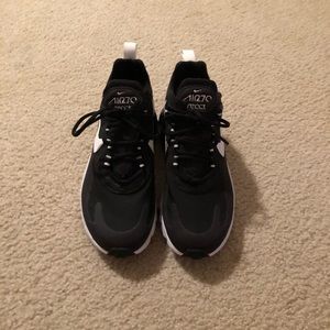 Nike Air Max 270 React